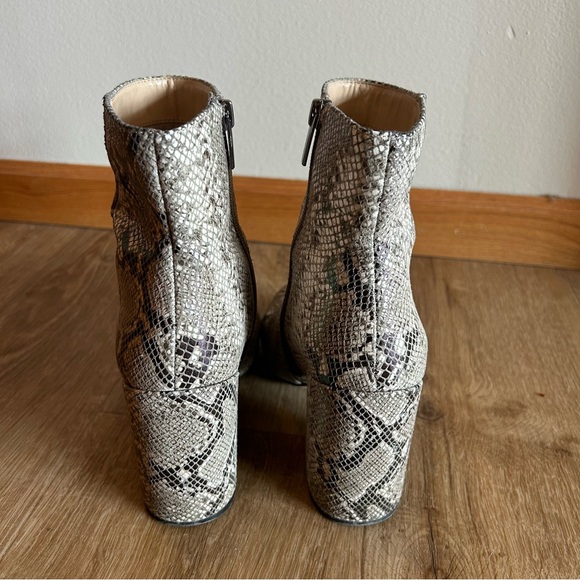 Vince Camuto booties - Picture 3 of 4